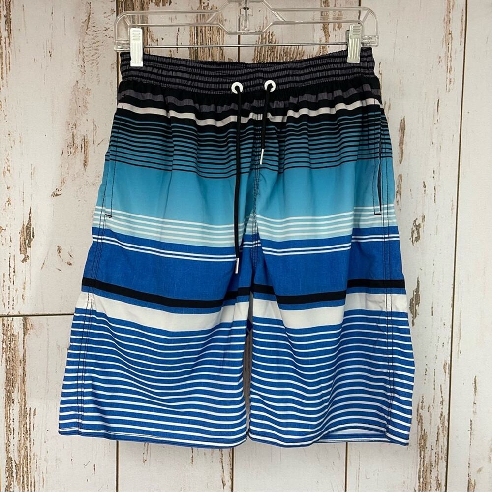Milan Kerr, Swim Trunks. Size Medium. In excellent condition!
